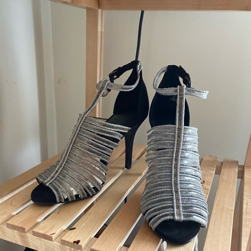 Zara Basic Collection Sandal - Picture 5 of 11